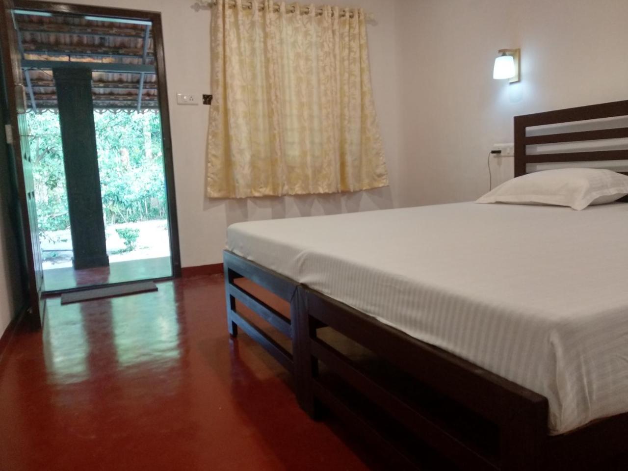 Marari Adonis Beach Villa ماراريكولام المظهر الخارجي الصورة